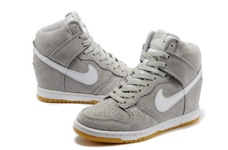 Nike Chaussures ascenseur Femmes Dunk Sky Salut Gris Blanc (2)
